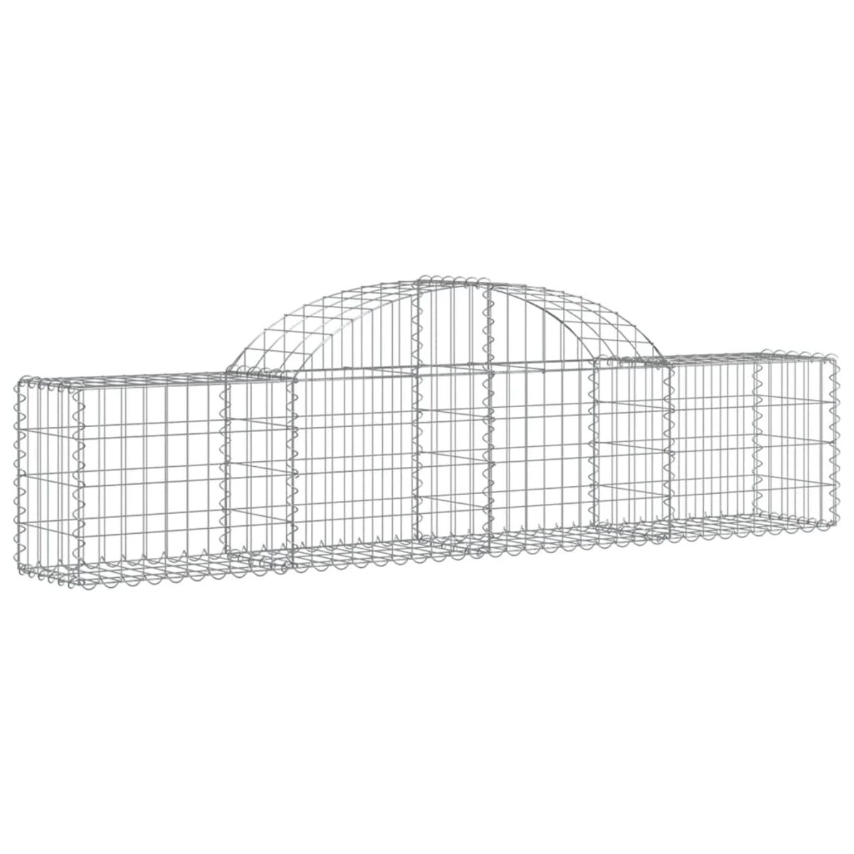 Gabionenstruktur. Der Gabion besteht aus Drahtgeflecht mit gewölbter Oberseite.
