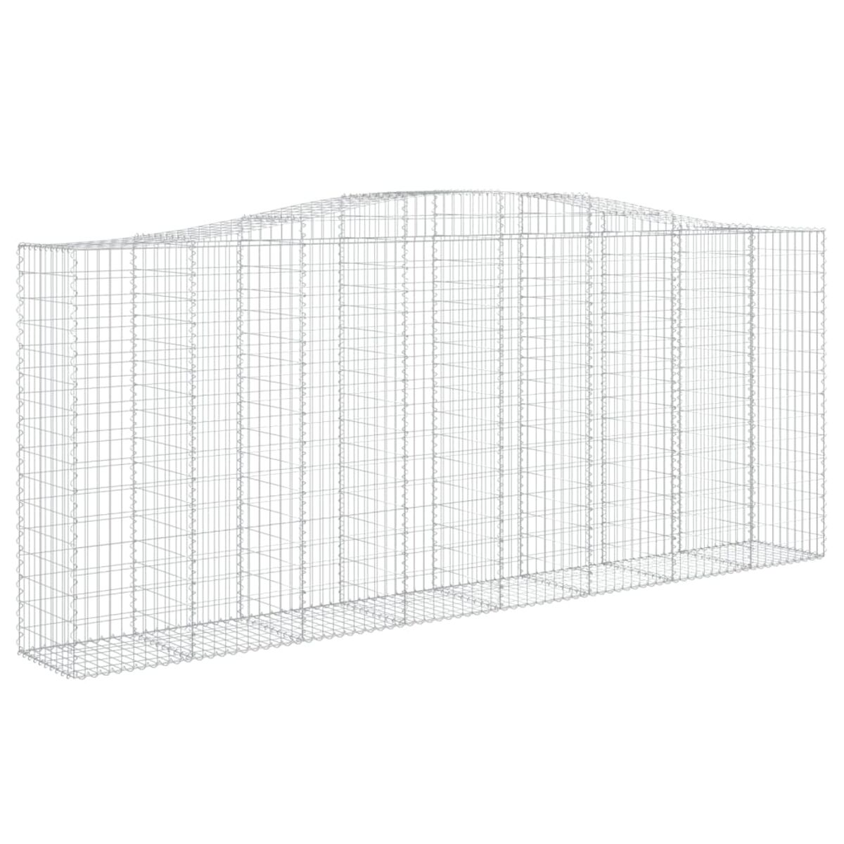 Ein rechteckiger Gabion, ein Metallgitterkäfig, ist leer und bereit zum Befüllen.