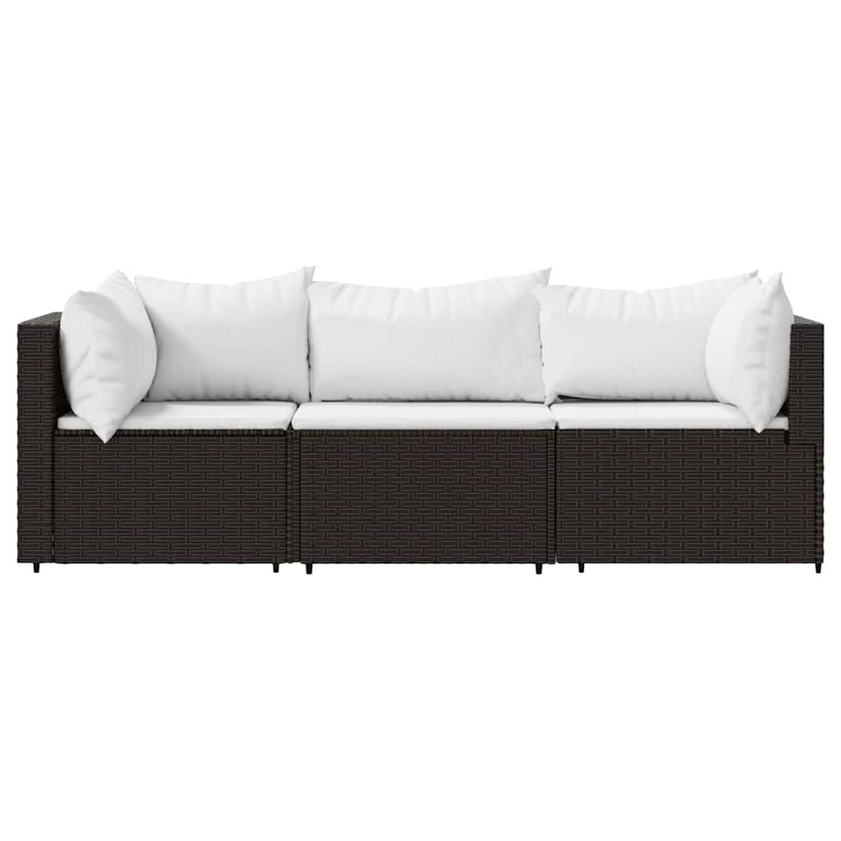 Dunkelbraunes Korbmöbel-Sofa mit weißen Kissen.