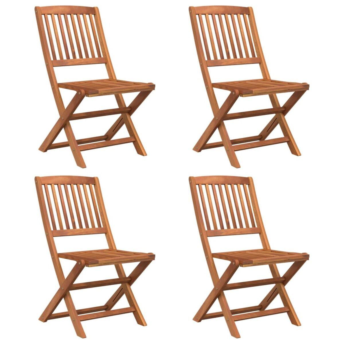 Vier gefaltete Holzstühle, quadratisch angeordnet, je mit einer Lattenlehne.