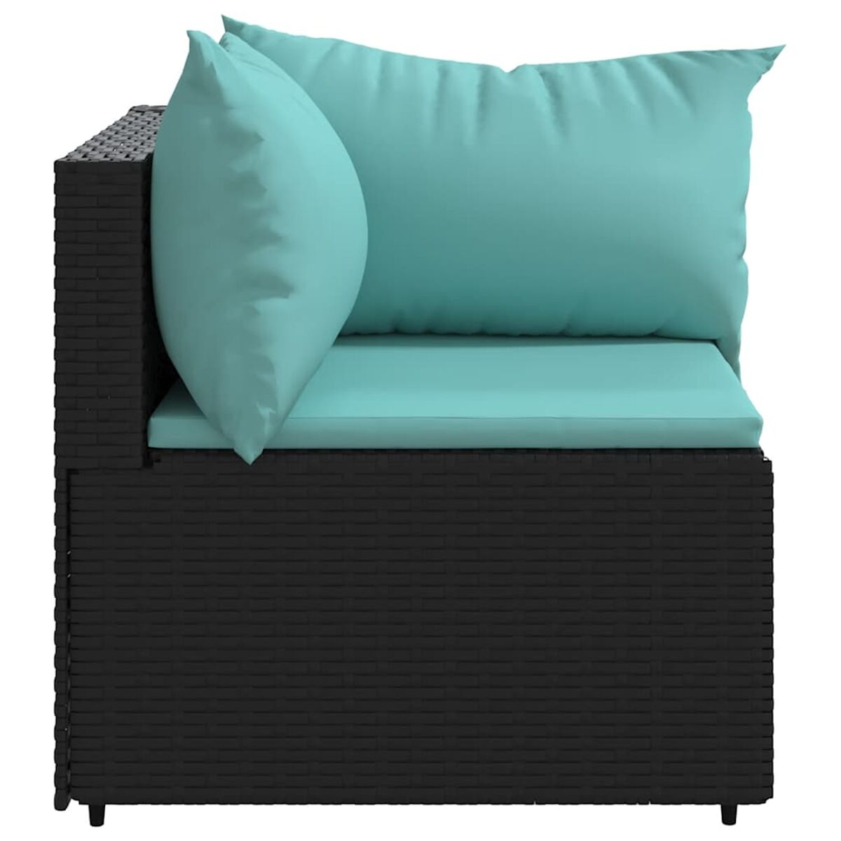Schwarzer Korbstuhl mit blauen Kissen, Eckansicht.