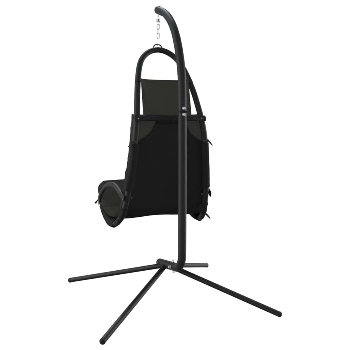 Schwarzer Hängesessel. Schwarzer Rahmen mit schwarzem Sitz. Der Stuhl ist aufgehängt.
