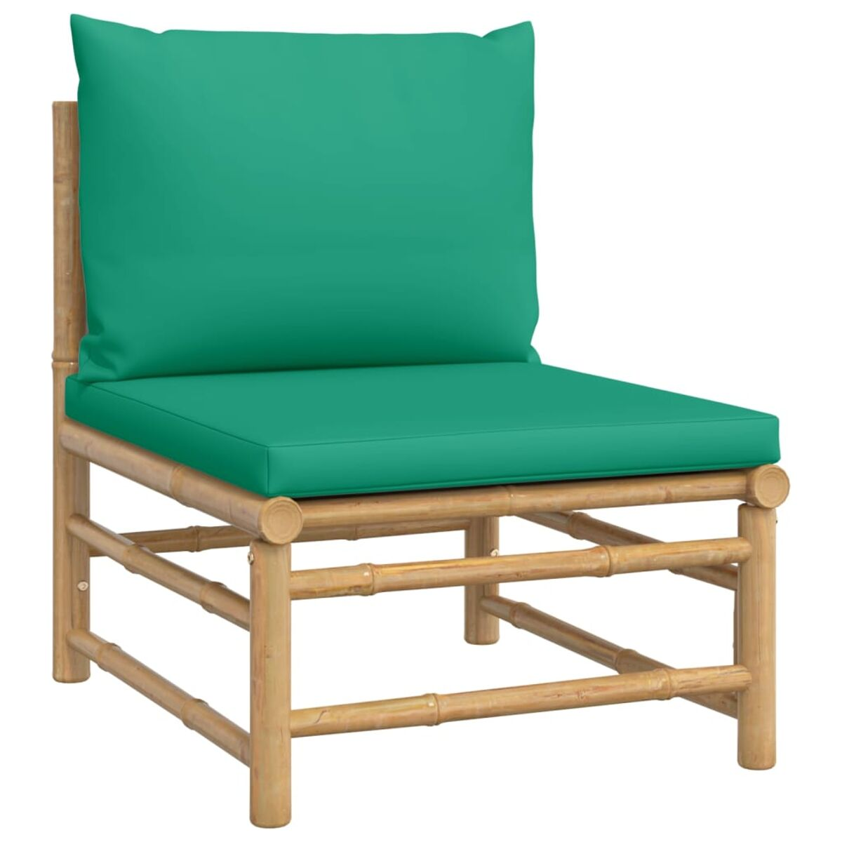 Bambusstuhl mit grünem Kissen. Isoliert auf Weiß. Einfaches Design.
