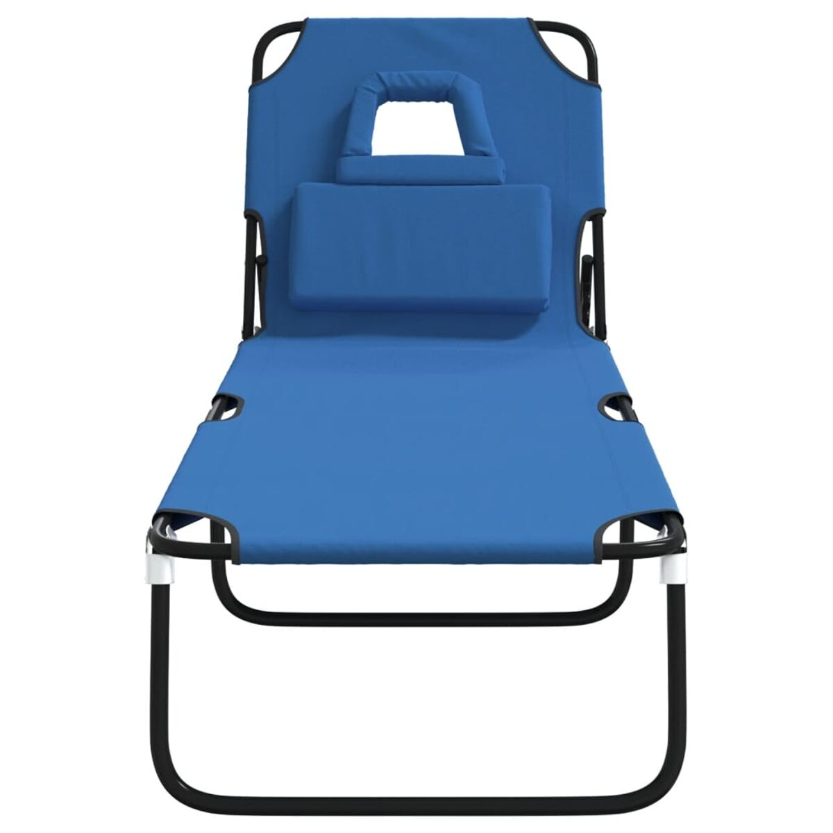 Ein blauer, zusammenklappbarer Strandstuhl mit Kopfstütze. Der Stuhl hat ein schwarzes Gestell und ist geöffnet.