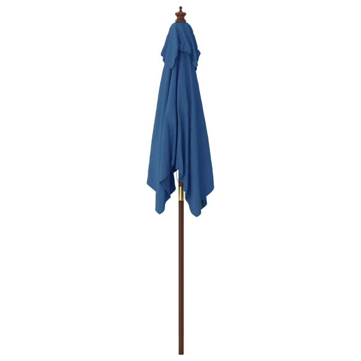 Blauer Sonnenschirm geschlossen, mit Holzstange. Weißer Hintergrund.