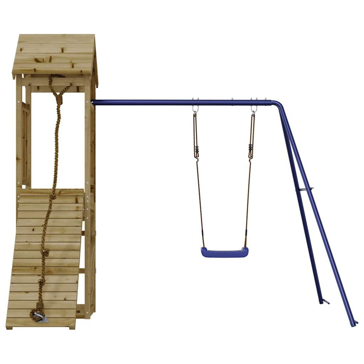 Holzspielplatz mit Schaukel und Kletterseil, freigestellt auf weißem Hintergrund.
