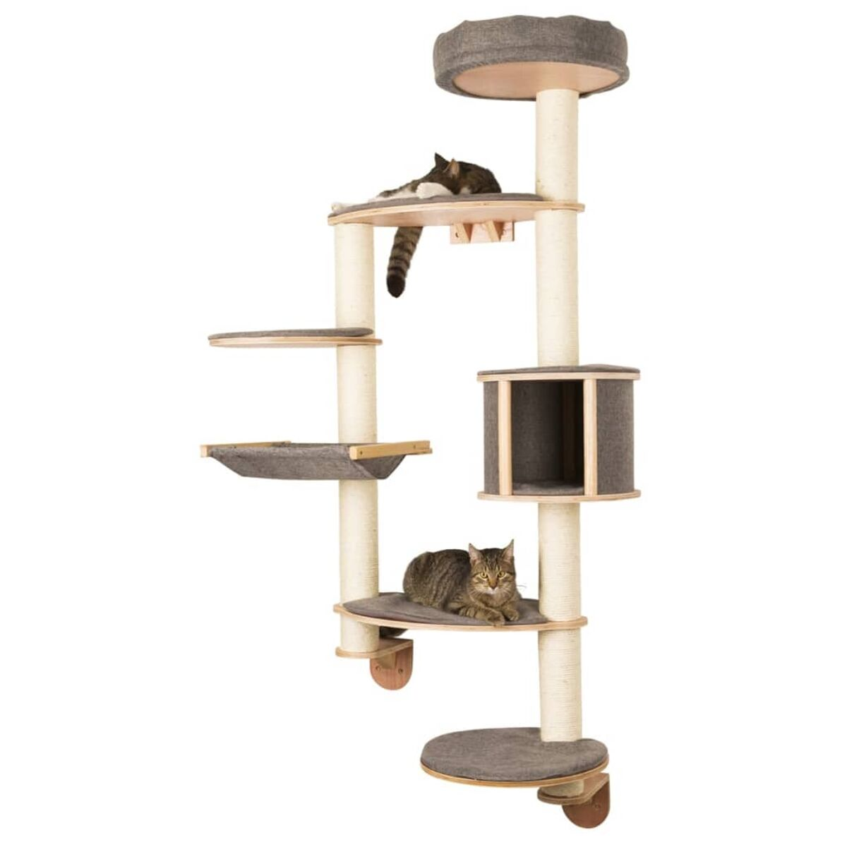 Katzenbaum mit Katzen darauf, beige und graue Farben, mehrere Plattformen.