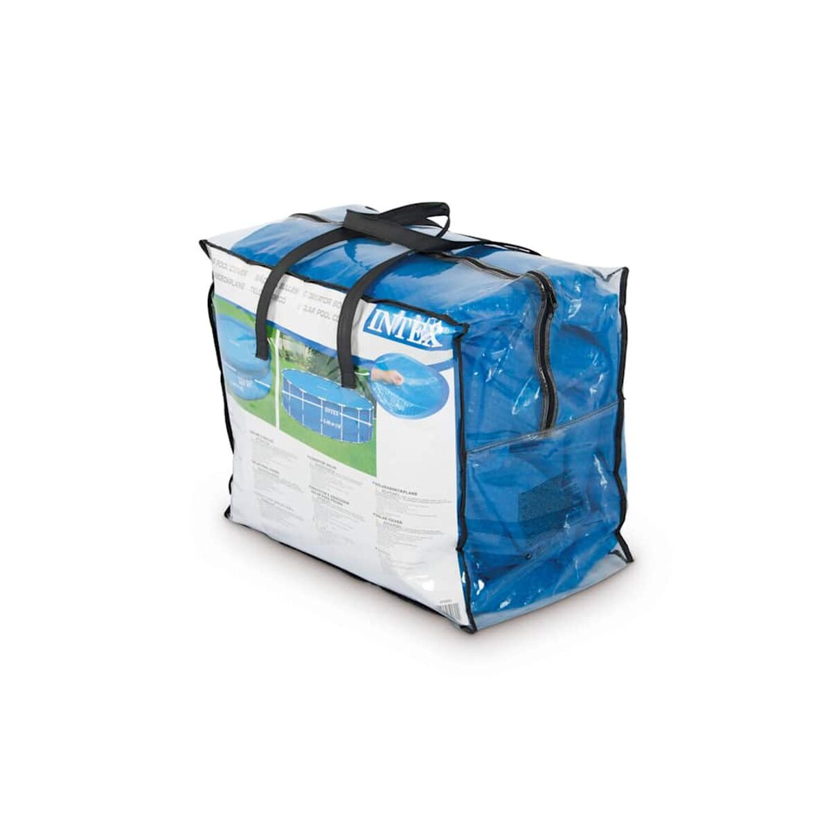 Eine blaue Poolabdeckung in einer transparenten Tasche mit Etikett vor weißem Hintergrund.