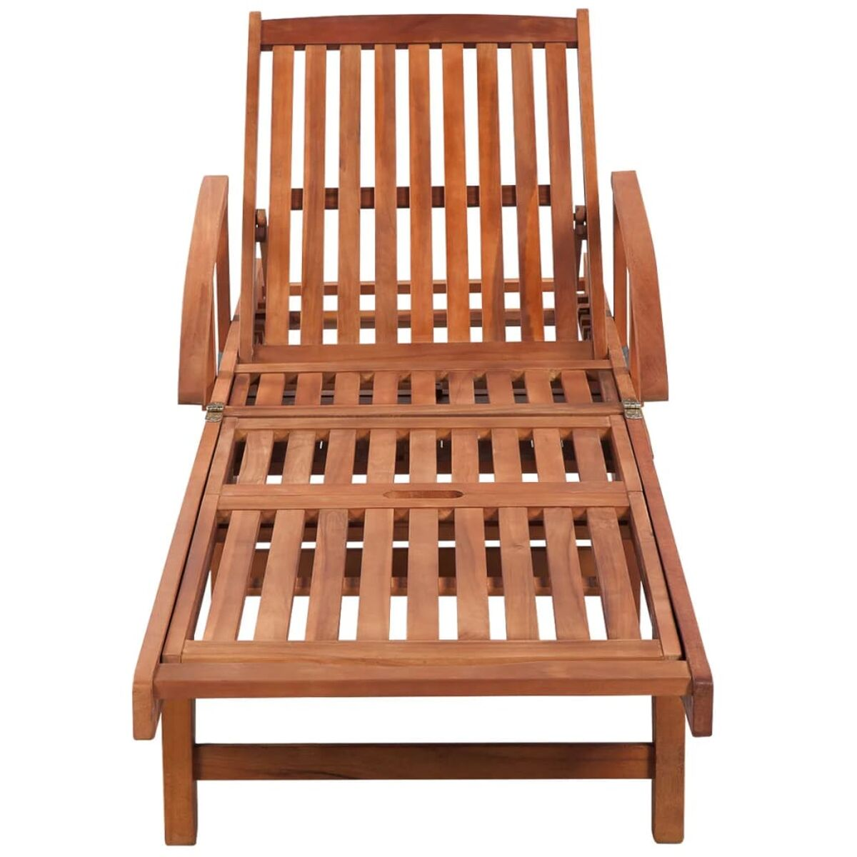 Holz-Chaiselongue für den Außenbereich mit verstellbarer Rückenlehne. Es ist braun, mit vertikalen Lamellen.