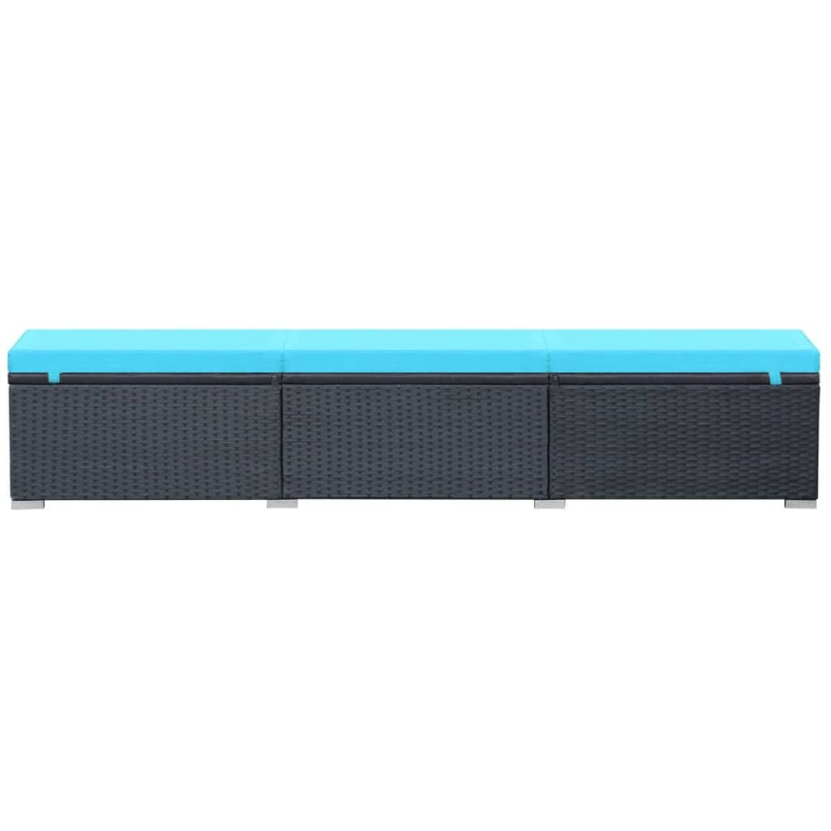 Dreiteilige Outdoor-Bank. Schwarzes Rattan mit cyanfarbenem Kissen. Silberne Füße.