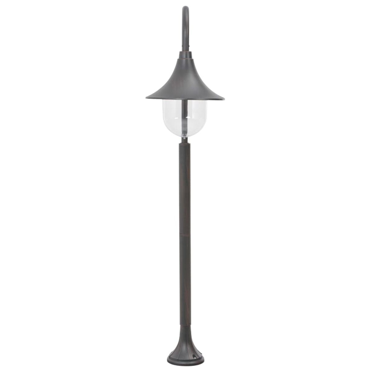 Eine hohe, dunkle Metall-Außenlampe mit gewölbtem Oberteil und klarer Glaskugel auf weißem Hintergrund.