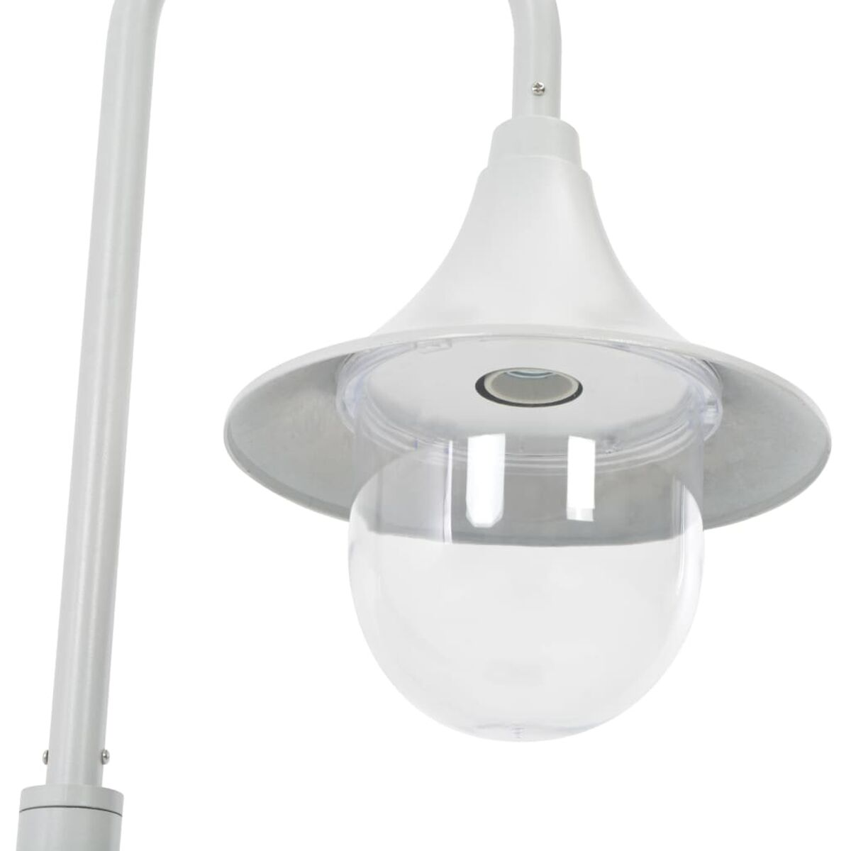 Weiße Außenleuchte mit klarer Glaskuppel und gebogenem Mast.