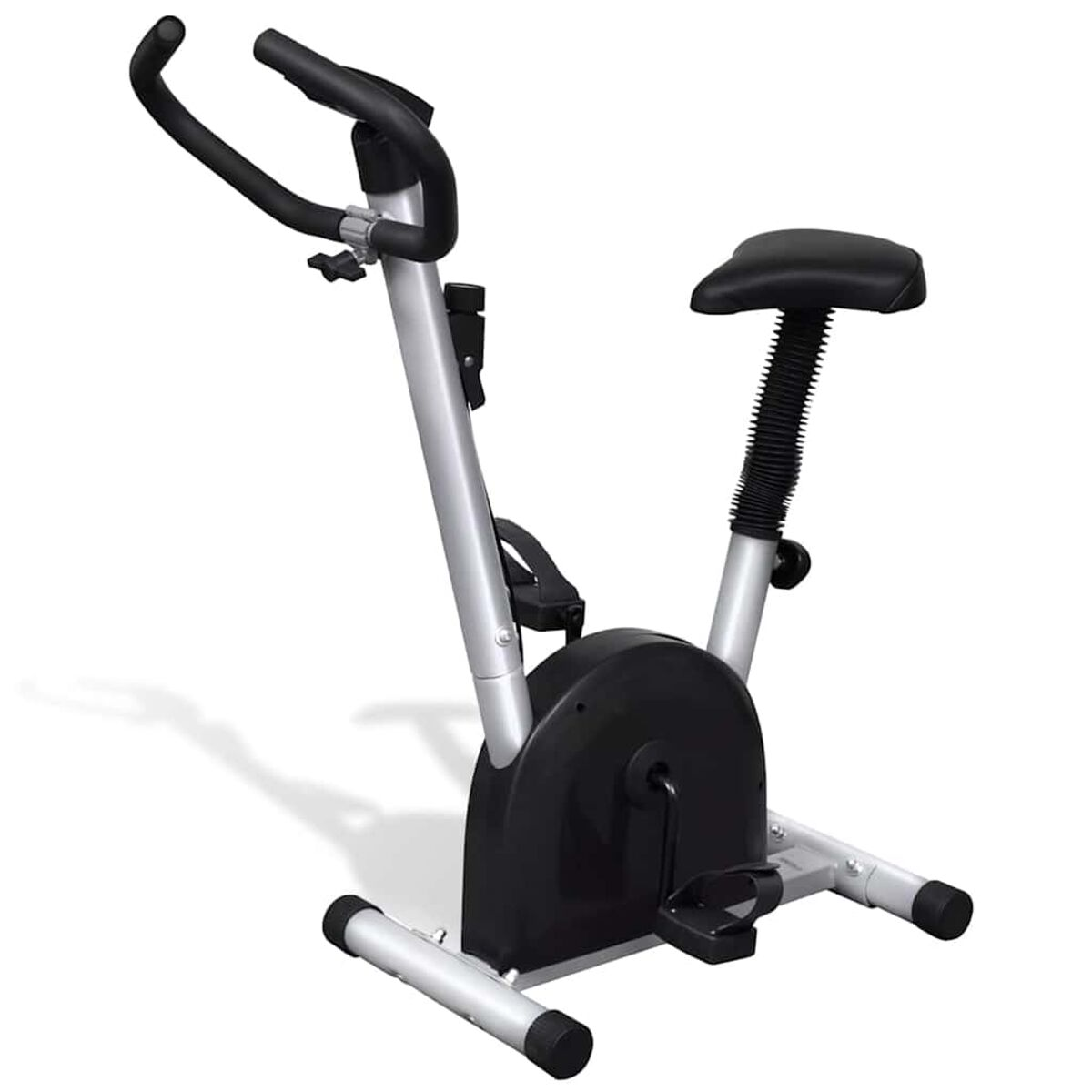 Heimtrainer, silber und schwarz, mit schwarzem Sitz und Griffen.