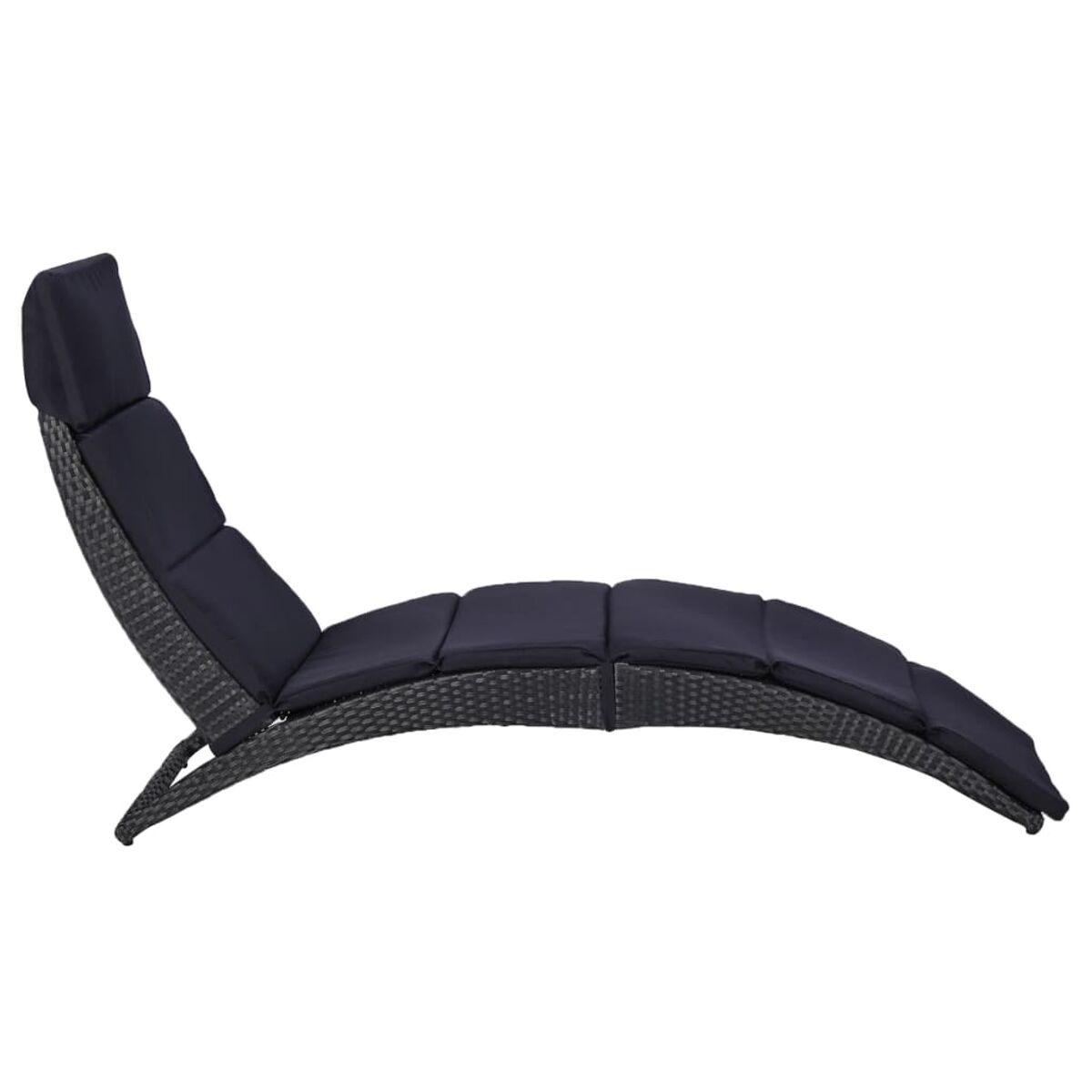 Schwarze Liege, geschwungenes Design mit Kopfstütze und gepolsterten Kissen.