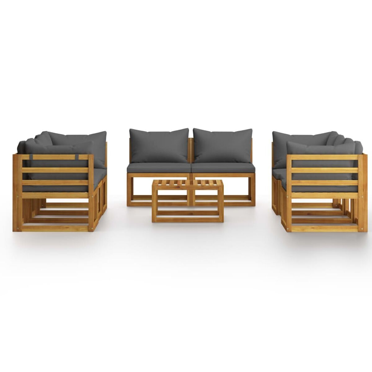 Gartenmöbel-Set aus Holz mit grauen Kissen und Tisch.