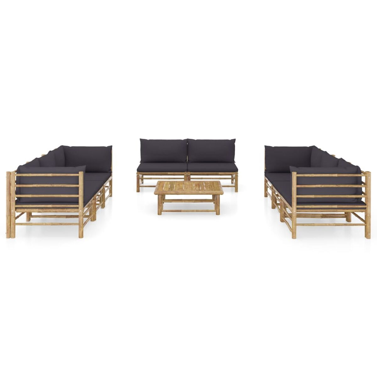 Bambus-Gartenmöbel-Set. Enthält zwei Sofas und einen Couchtisch. Dunkelgraue Kissen, weiß.