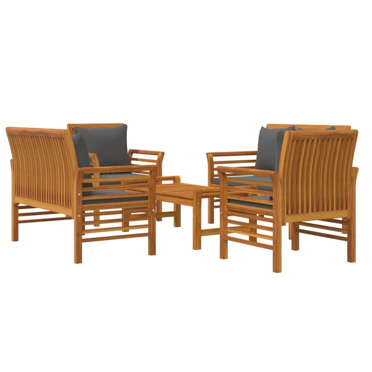 Gartenmöbel-Set aus Holz mit vier Stühlen und einem kleinen Tisch. Jeder hat ein graues Kissen.