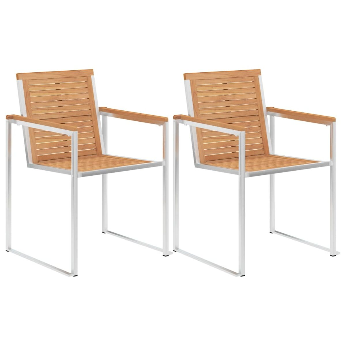 Zwei Stühle für den Außenbereich mit Holzlatten und weißen Metallrahmen.