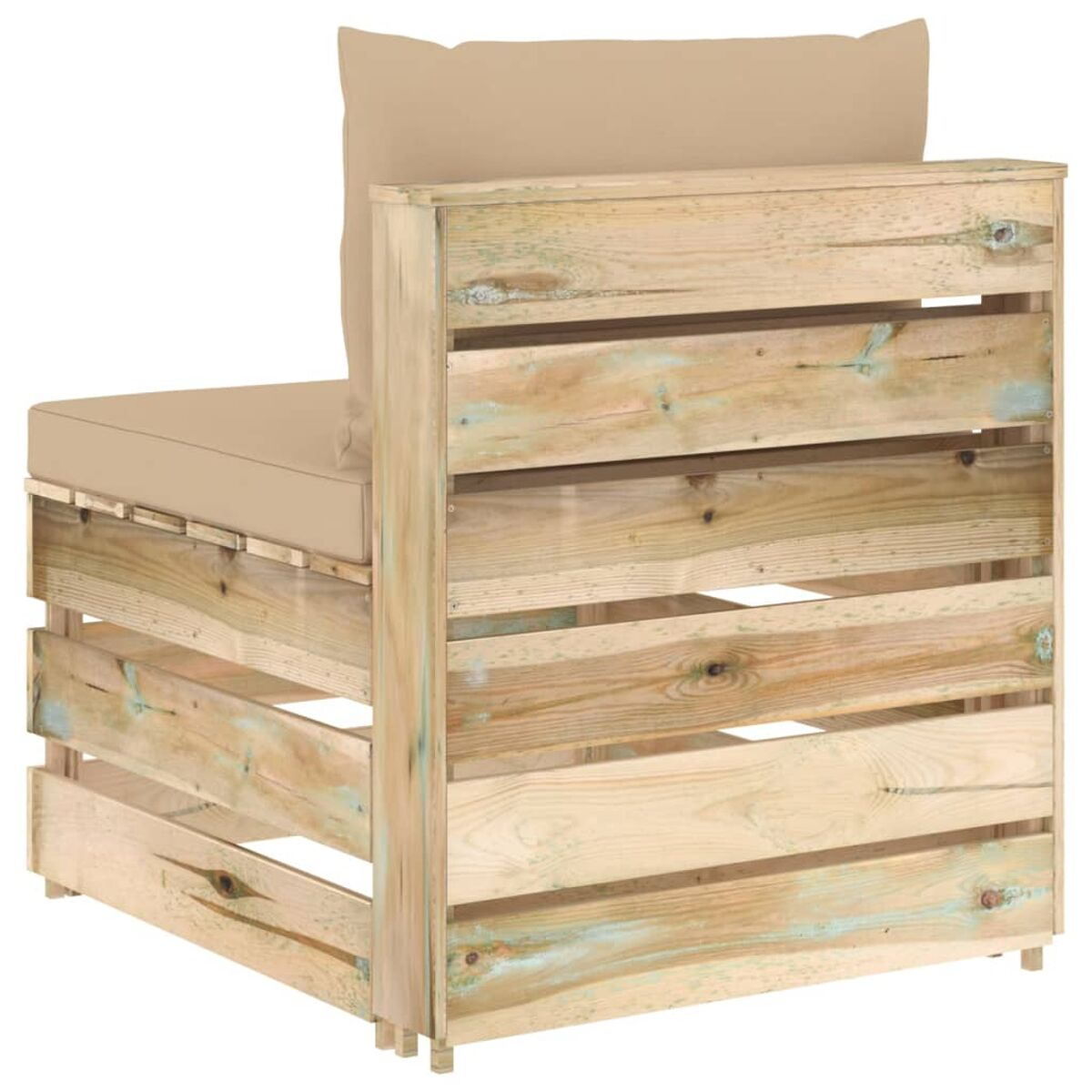 Holz-Außenstuhl mit beigem Kissen und Rückenlehne. Aus hellfarbigem Holz gefertigt.