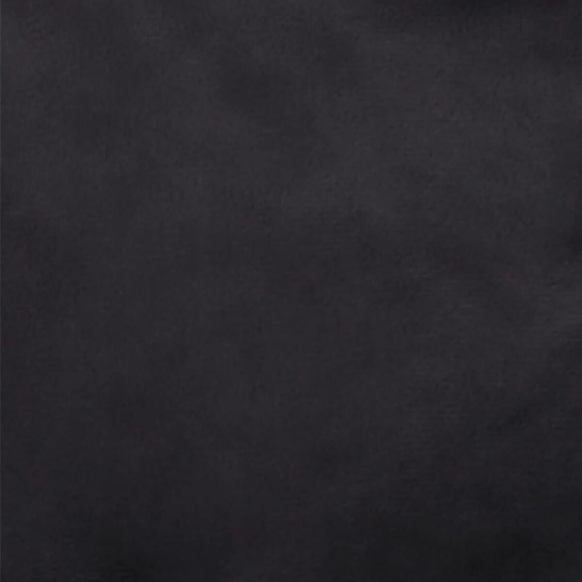 Einfache schwarze Oberfläche, scheint ein dunkles Gewebe oder Material zu sein, das den gesamten Rahmen ausfüllt.