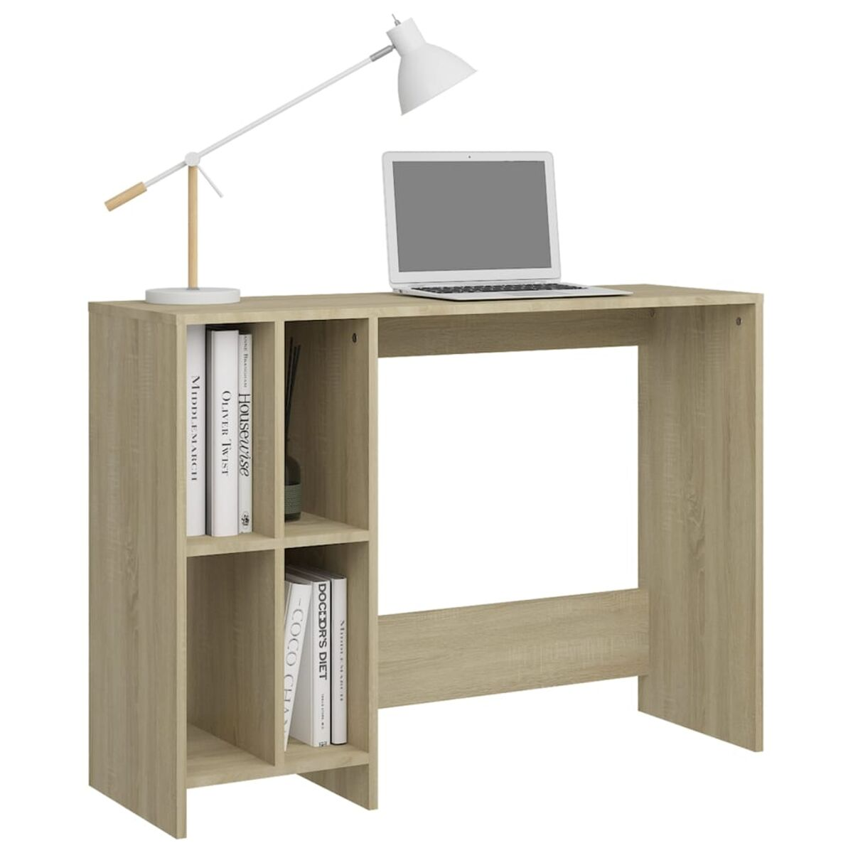 Holzschreibtisch mit Büchern, Laptop und Lampe. Er hat Regale auf der linken Seite.