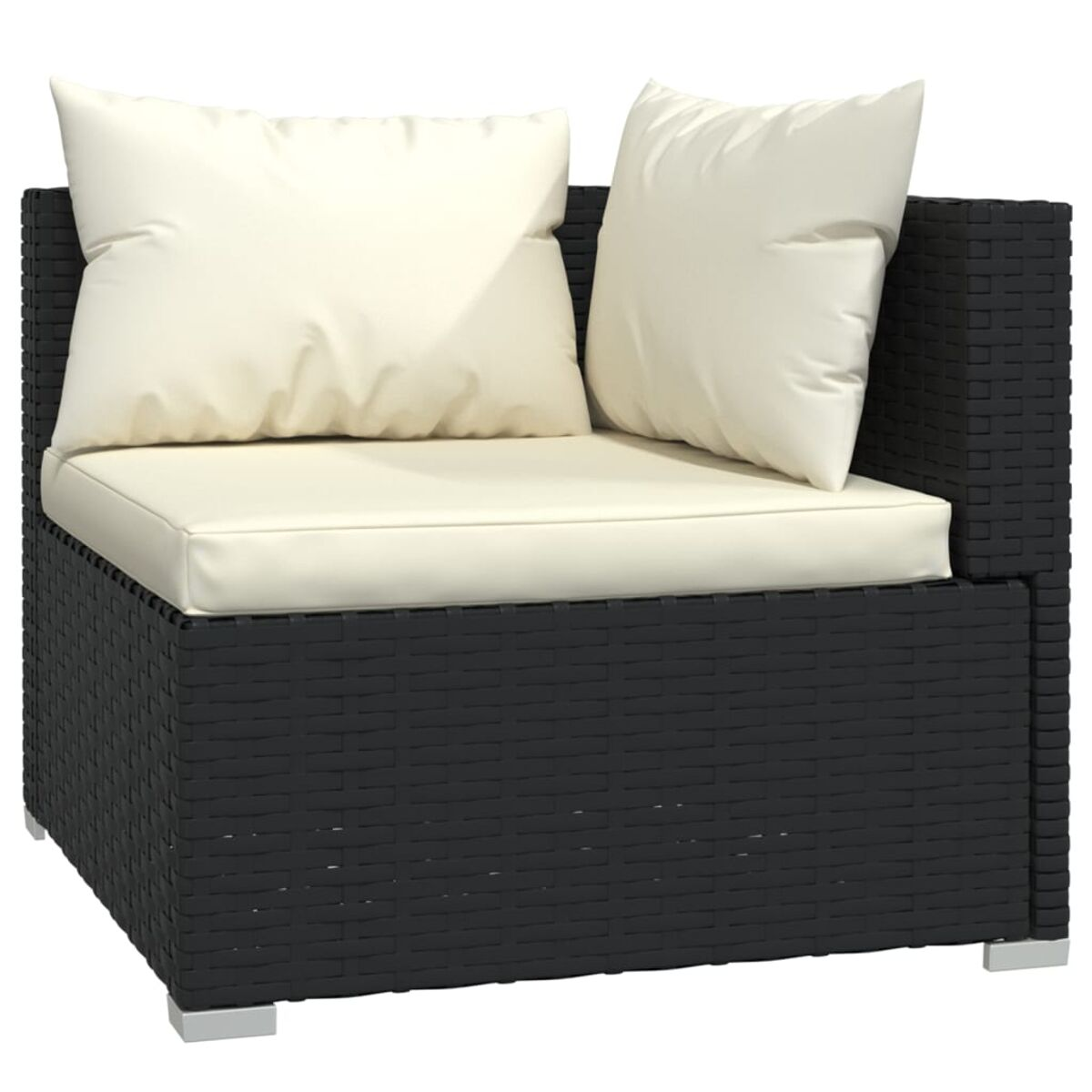 Schwarzes Ecksofa mit weißen Kissen vor weißem Hintergrund.