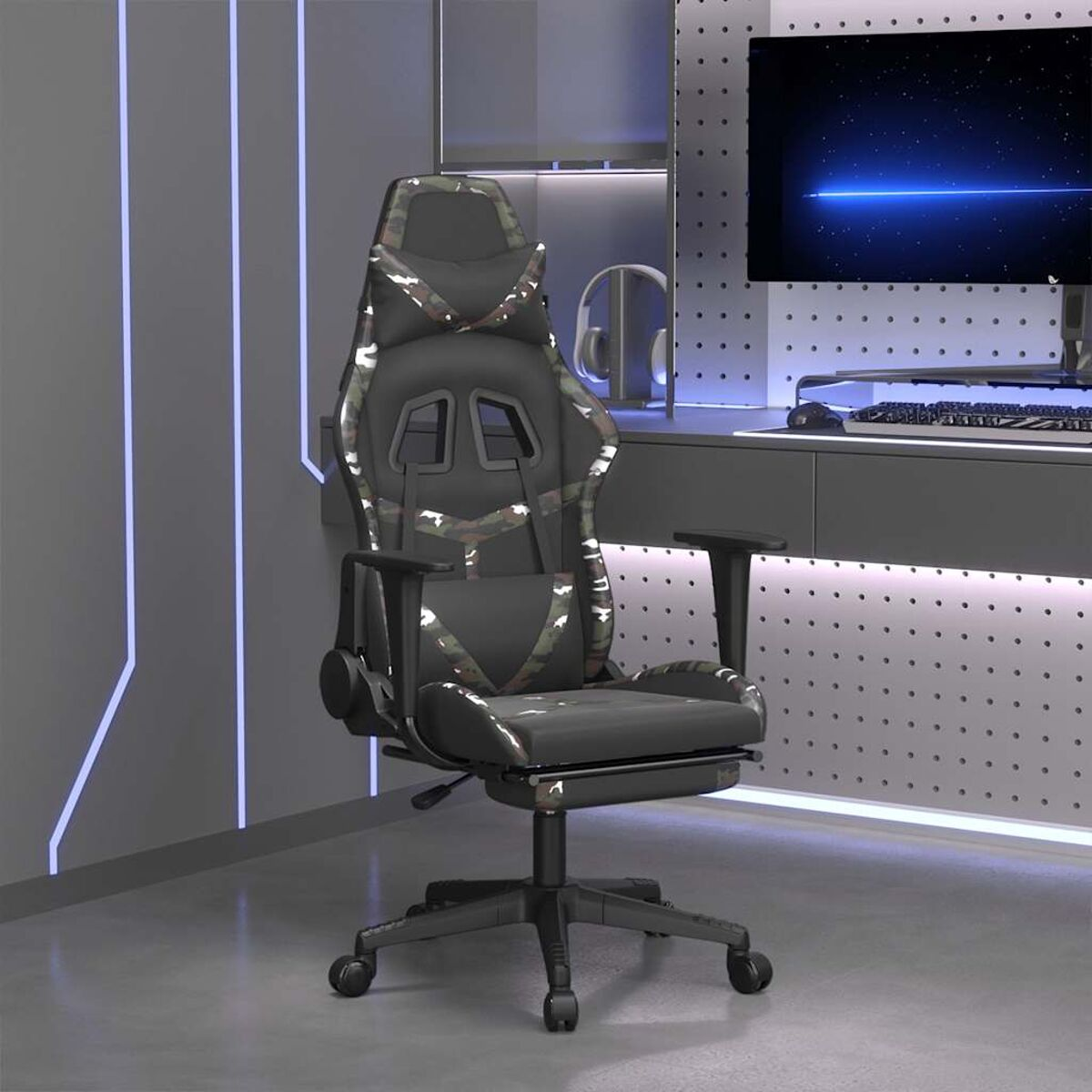 Gaming-Stuhl mit Tarnmuster. Der Stuhl ist schwarz und grau. Graue Wände.