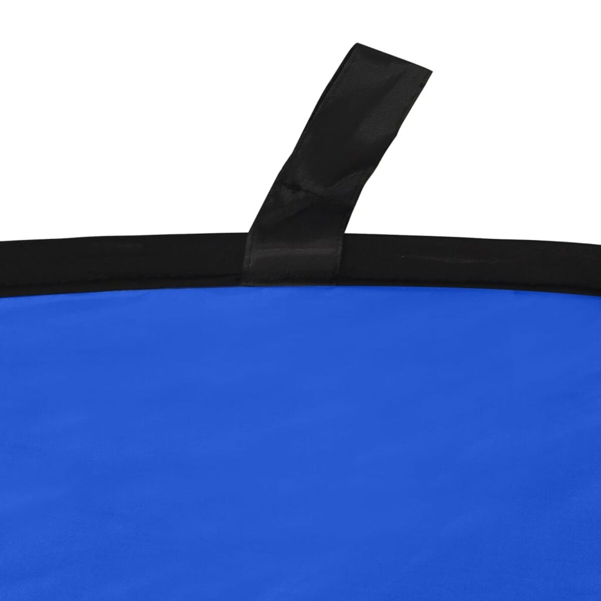 Blauer Hintergrund. Blauer Stoffhintergrund mit schwarzem Rand und Band.