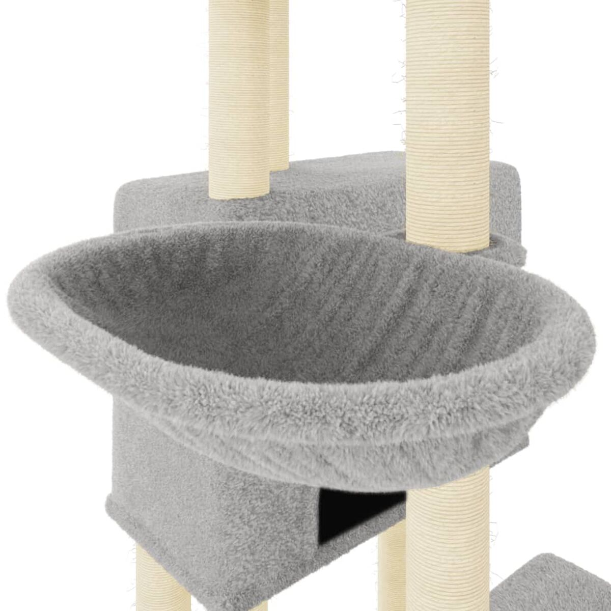 Nahaufnahme einer grauen Kratzbaum-Hängematte und Plattformen. Beige Pfosten stützen die Struktur.