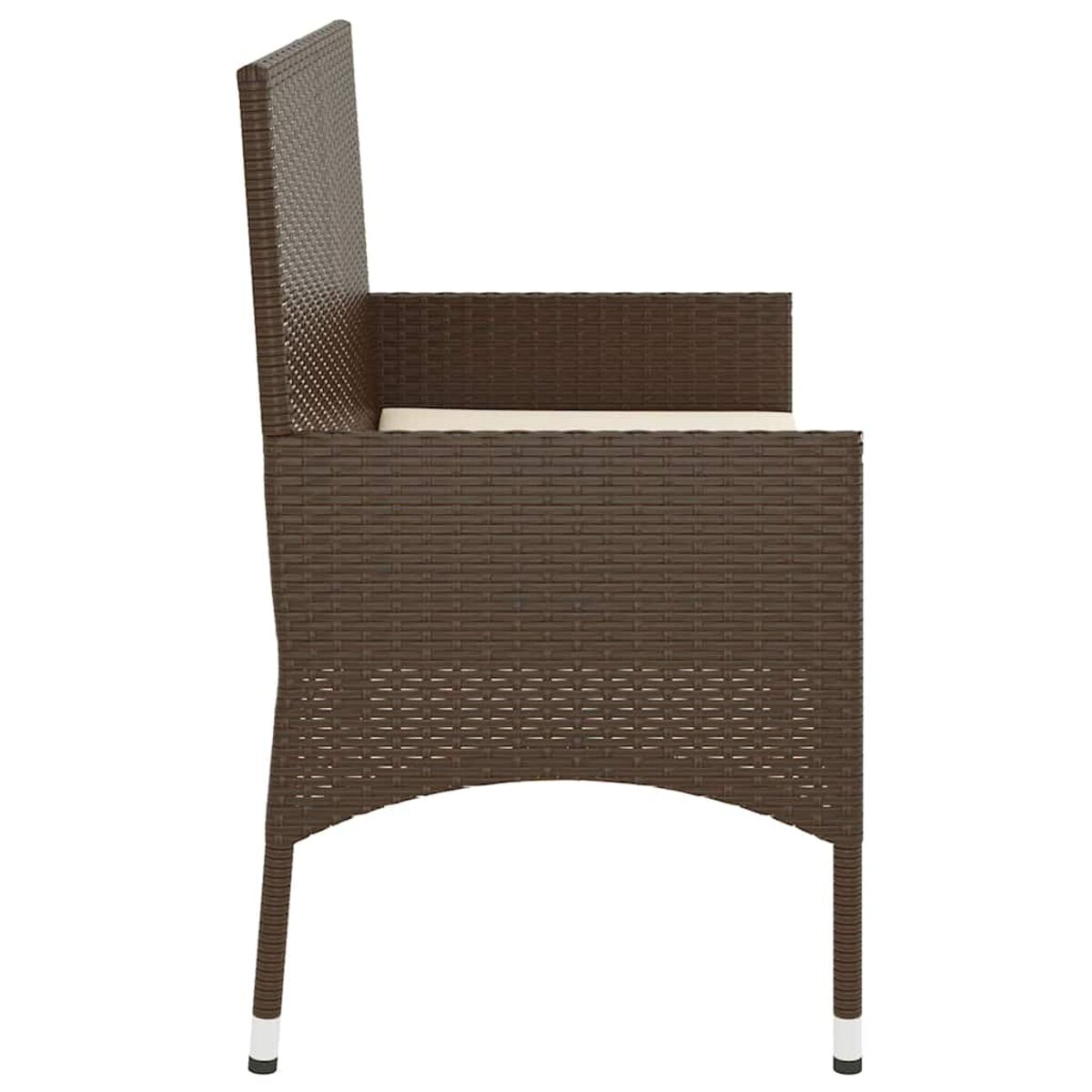 Brauner Rattan-Outdoor-Stuhl. Seitenansicht. Weißer Hintergrund.