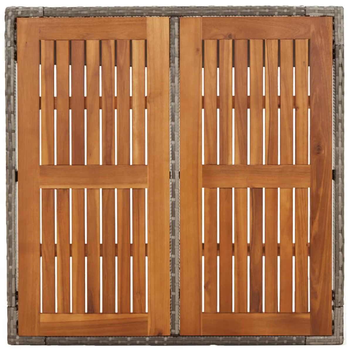Holztüren mit vertikalen Lamellen. Grauer Webrahmen. Weißer Hintergrund.