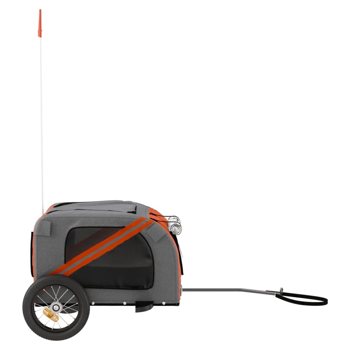 Ein grauer Anhänger für ein Fahrrad mit orangen Streifen und einer Fahne.