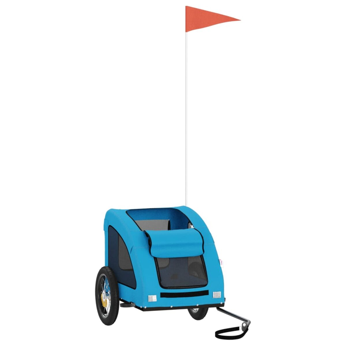 Blauer Anhänger mit roter Flagge, gezogen von einer Anhängerkupplung. Ein Rad ist sichtbar.
