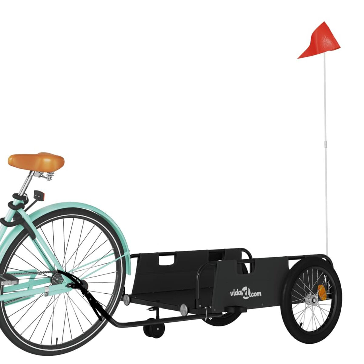 Minzgrünes Fahrrad mit schwarzem Anhänger. Rote Fahne an der Stange. Weißer Hintergrund.