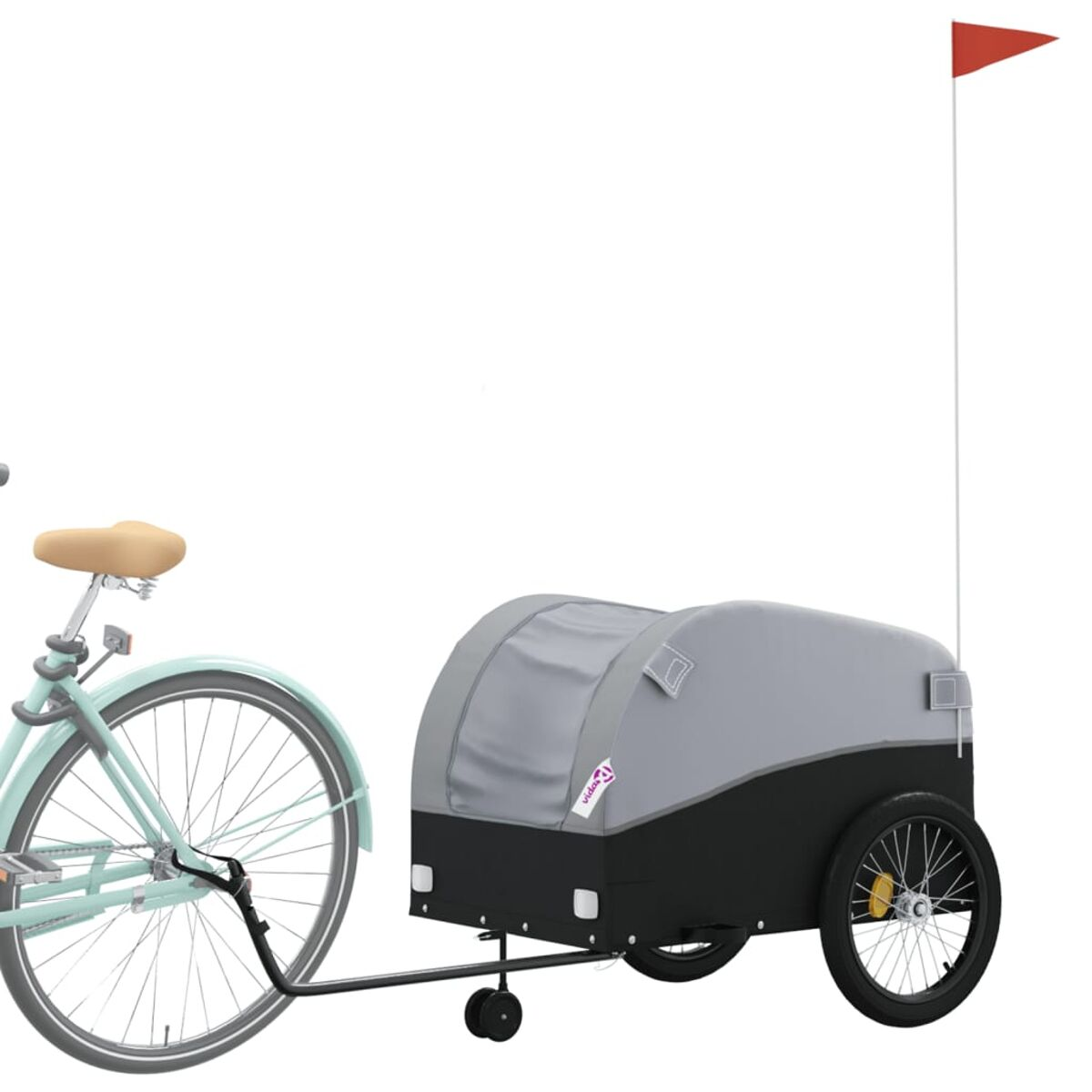 Ein Fahrrad zieht einen Anhänger. Der Anhänger ist grau und schwarz, mit roter Flagge oben.