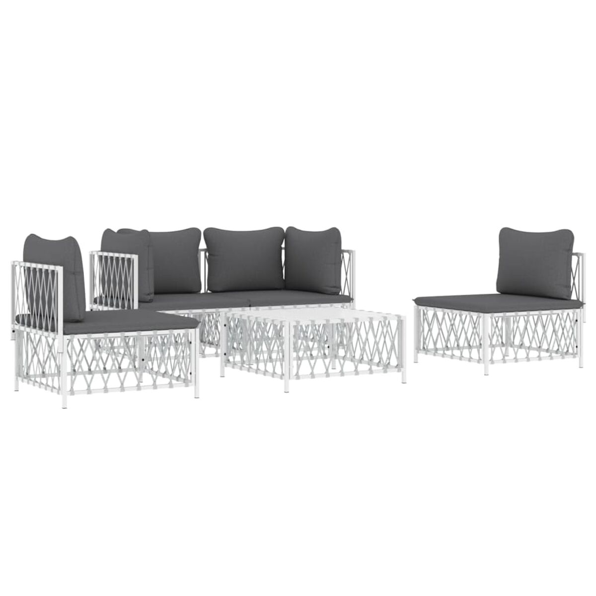 Weißes Gartenmöbelset mit grauen Kissen. Enthält ein Sofa, zwei Stühle und einen Tisch.