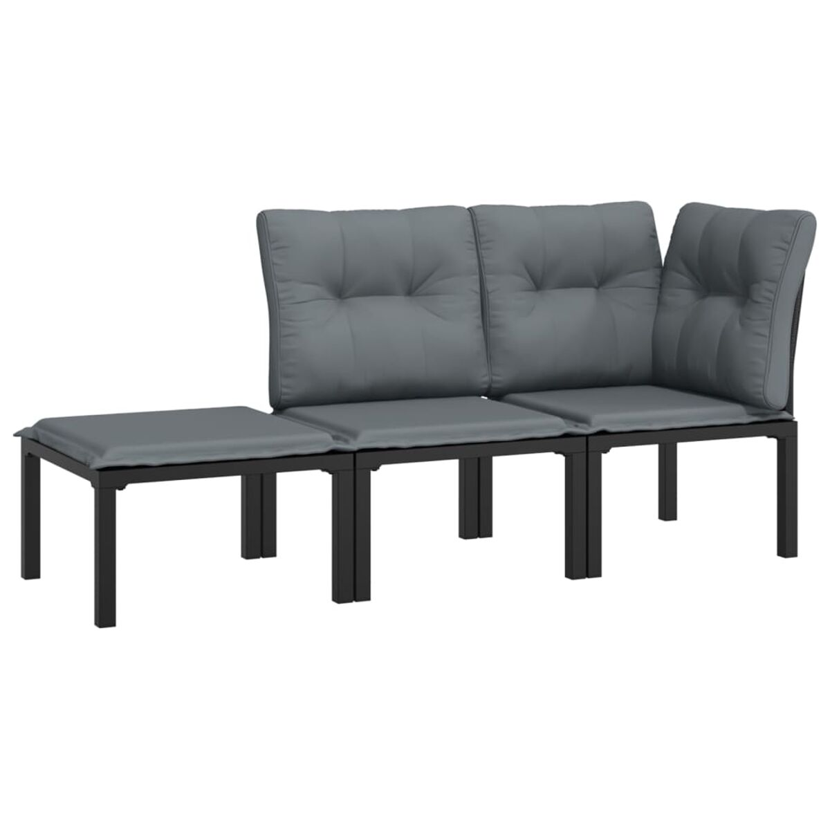 Ein dreiteiliges Outdoor-Sitz-Set mit grauen Kissen auf schwarzem Rahmen, isoliert auf Weiß.