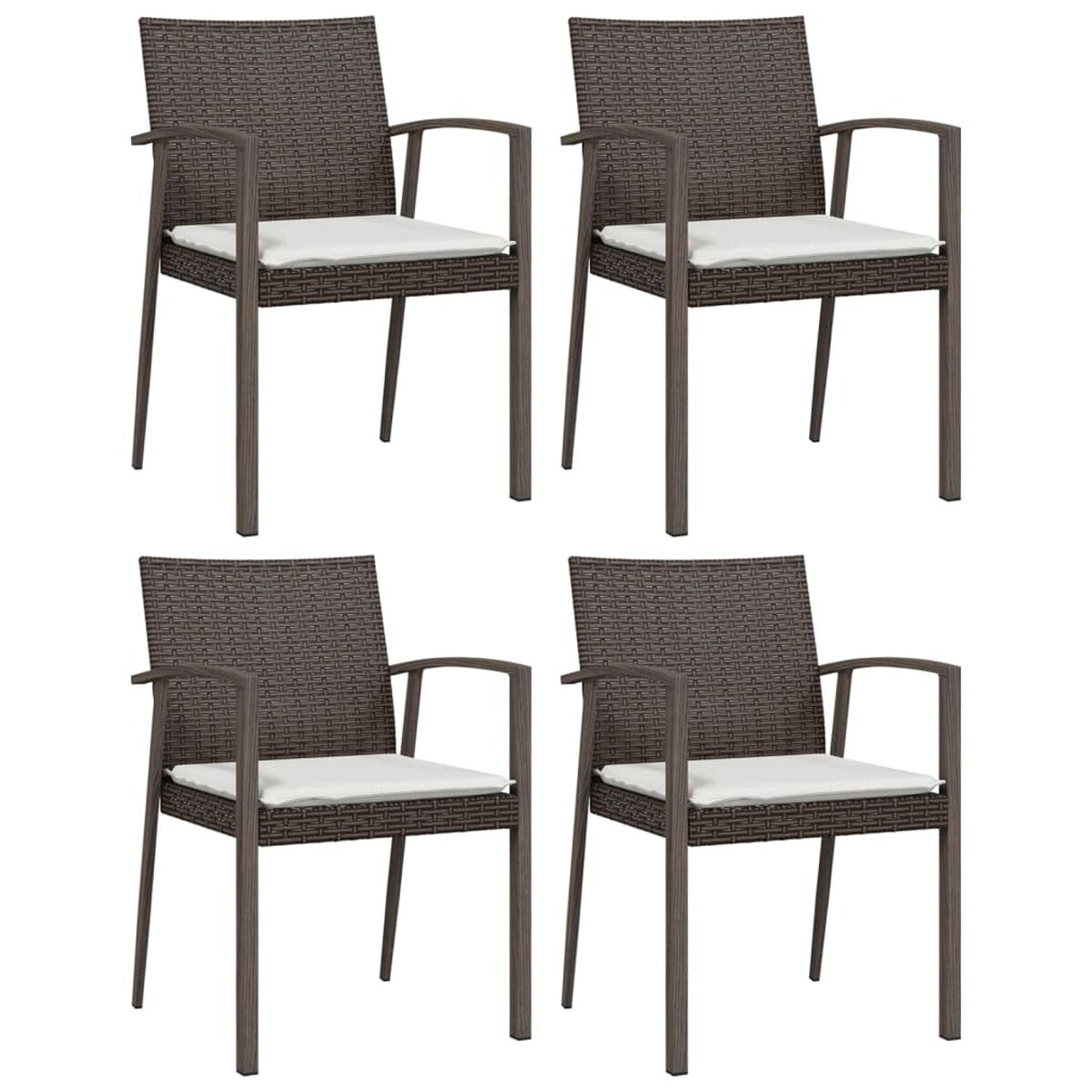 Vier Stühle aus gewebtem Braun mit weißen Sitzkissen und Armlehnen. Stühle haben gerade Metallbeine.