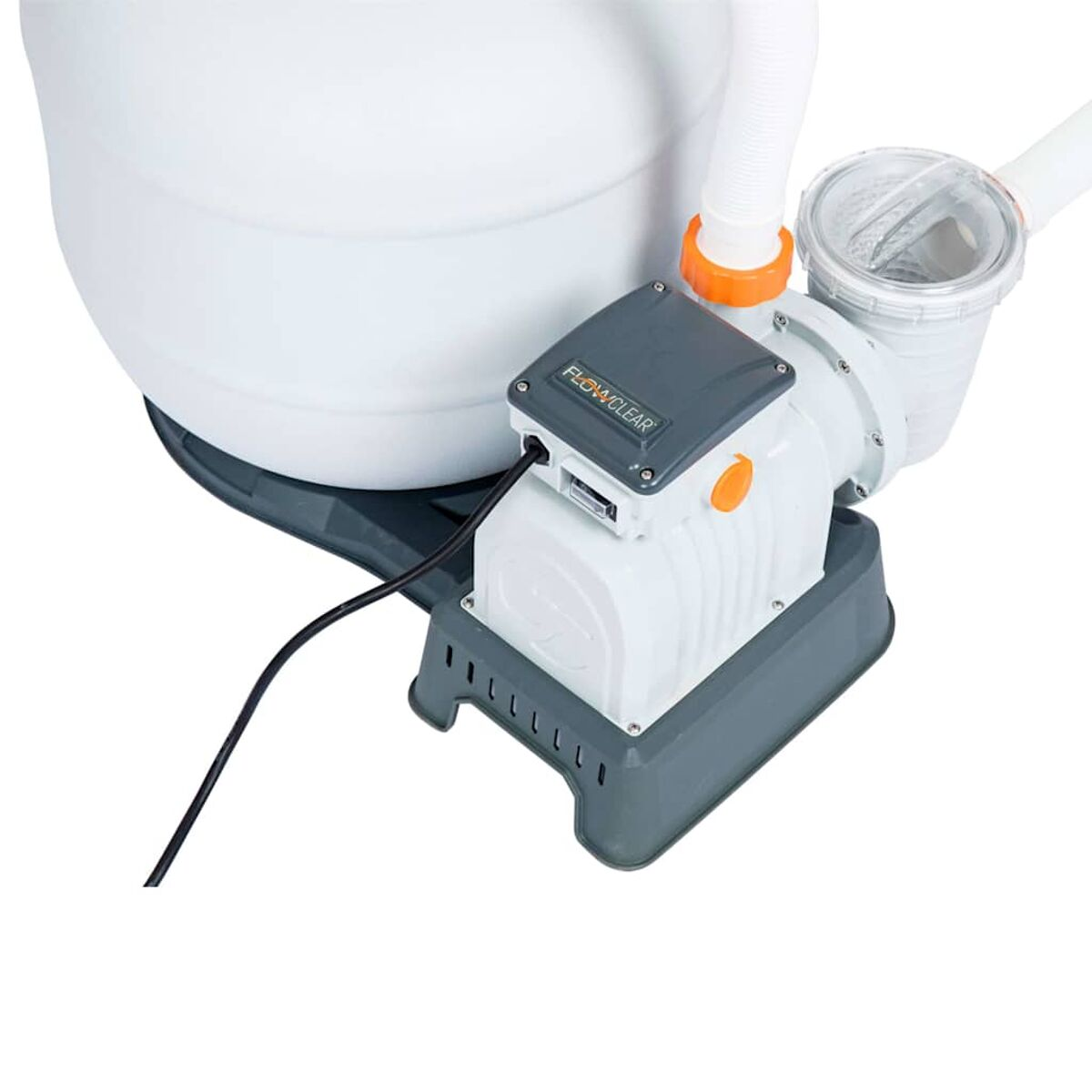Eine Poolpumpe mit einem weißen Behälter und einem dunkelgrauen Sockel. Elektrische Komponenten sind sichtbar.
