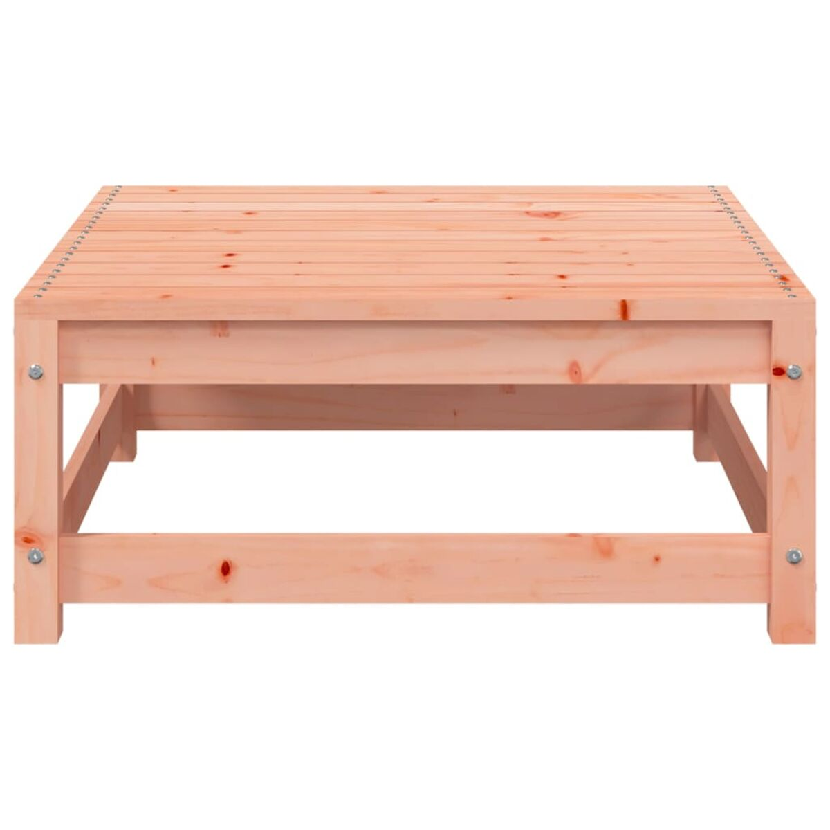 Quadratischer Couchtisch aus Holz. Der Tisch besteht aus hellen Holzbohlen.