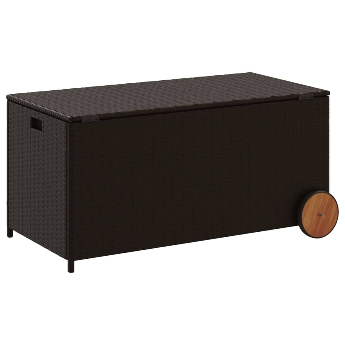 Eine dunkelbraune Rattan-Aufbewahrungsbox mit Deckel und Holzrad, isoliert auf Weiß.