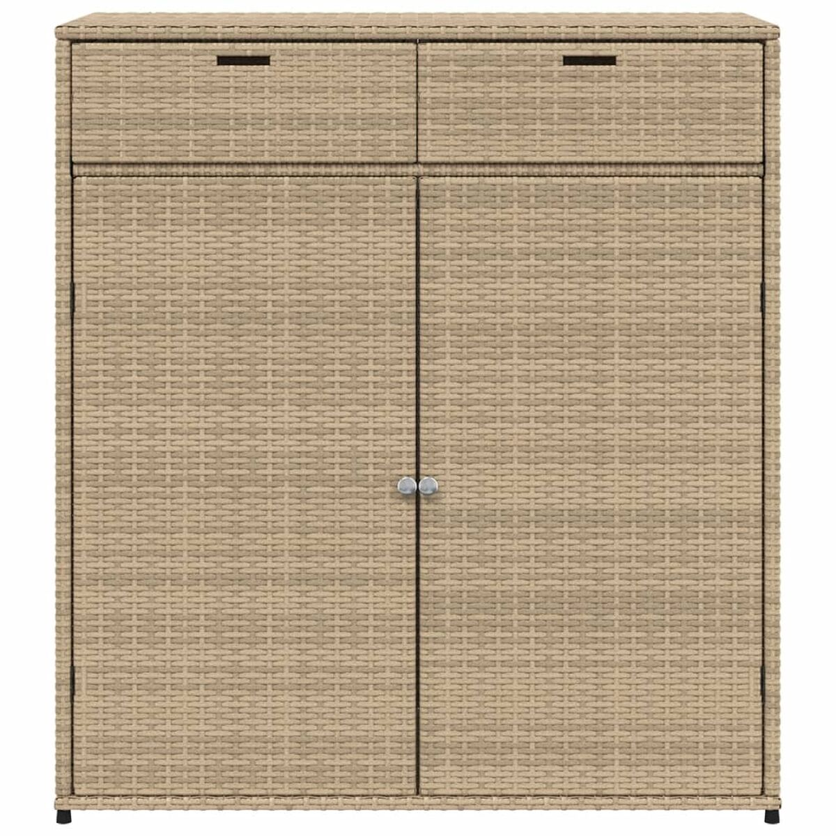 Ein Korbgeflecht-Schrank mit zwei Schubladen und zwei Türen. Der Schrank ist hellbraun.