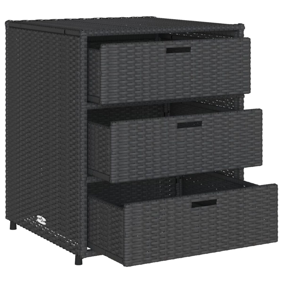 Schwarzer Rattan-Schrank mit drei Schubladen. Jede Schublade ist teilweise geöffnet, das Innere sichtbar.