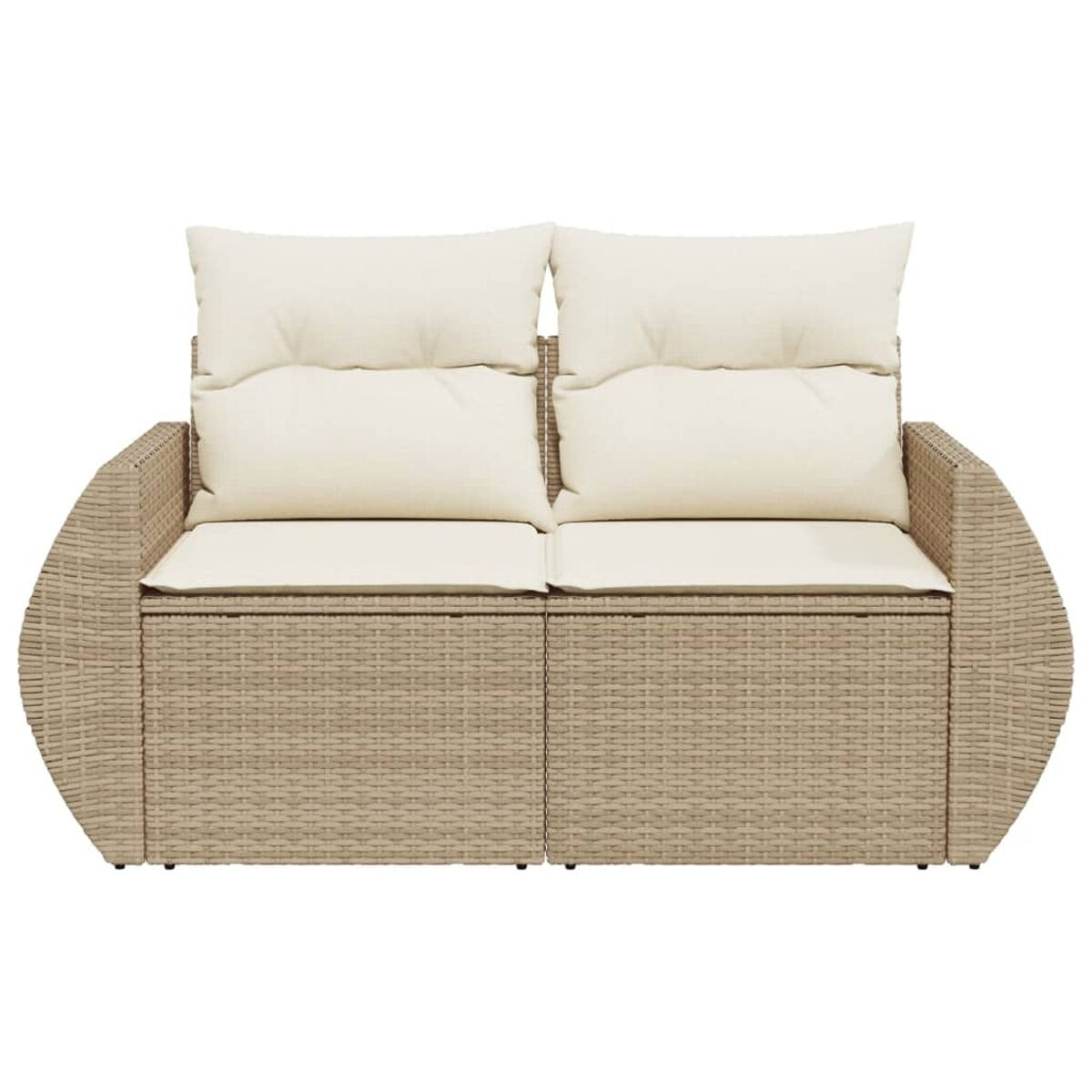 Beiges Korbsessel-Sofa mit weißen Kissen. Vorderansicht.