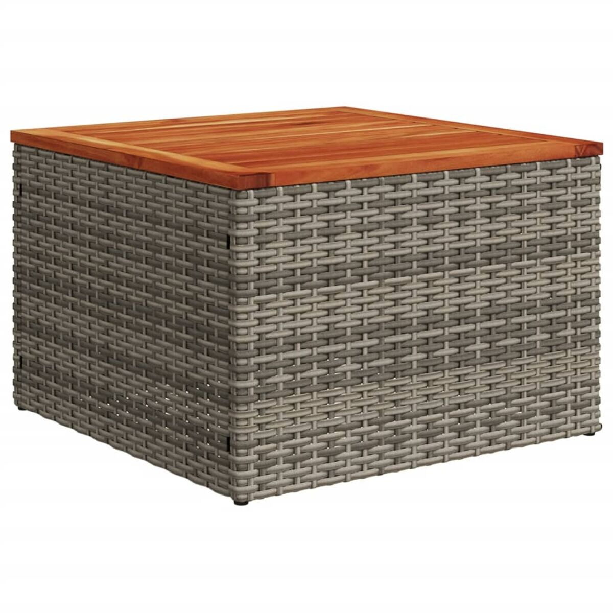Ein quadratischer Beistelltisch aus Rattan mit Holzplatte. Der Tisch steht vor weißem Hintergrund.