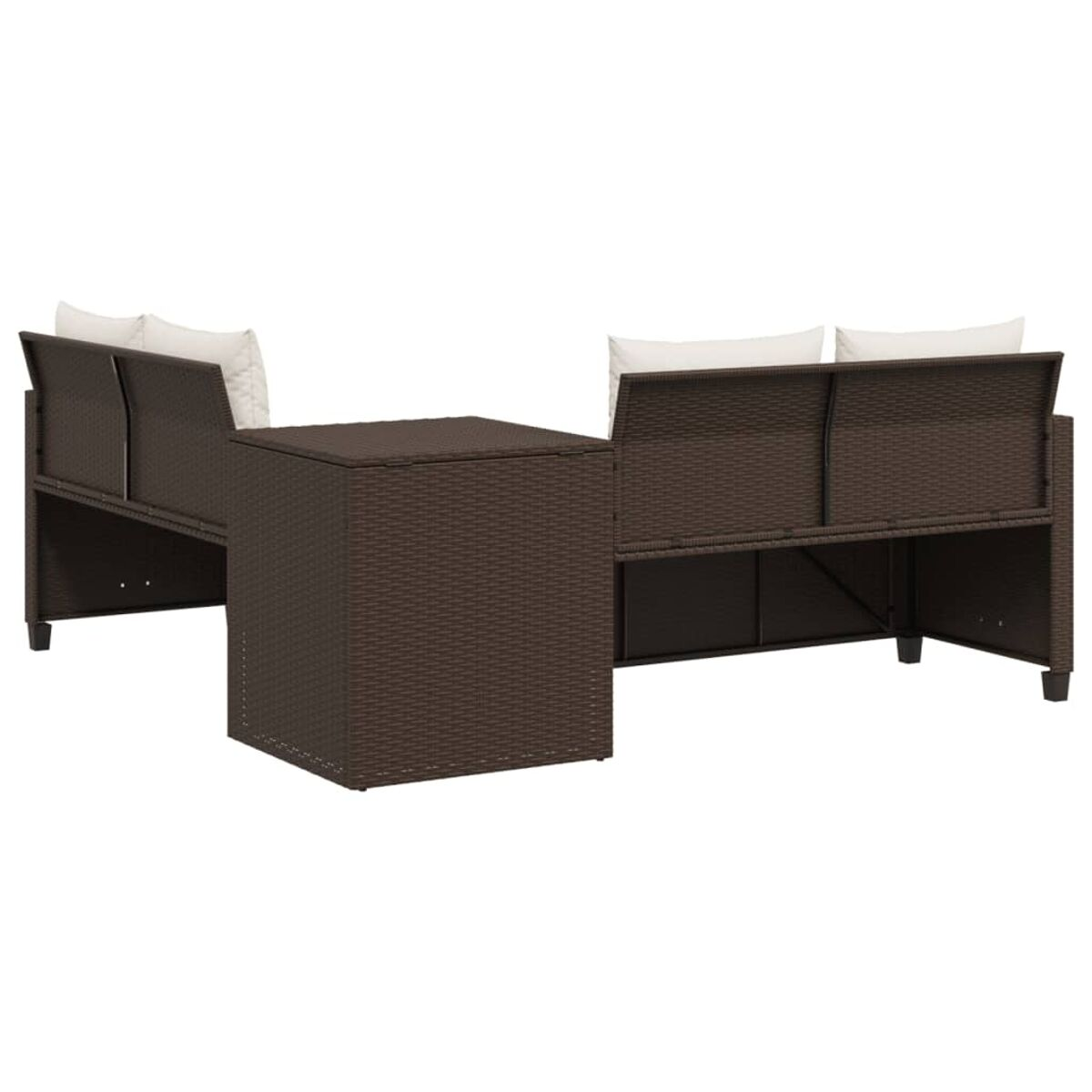 Set divano esterno in vimini marrone con tavolino, cuscini bianchi.