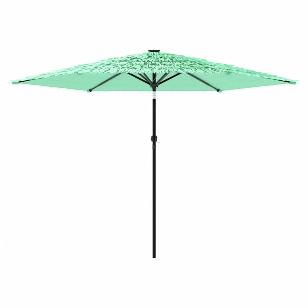 Ombrellone verde con frange e palo nero. Sfondo bianco.
