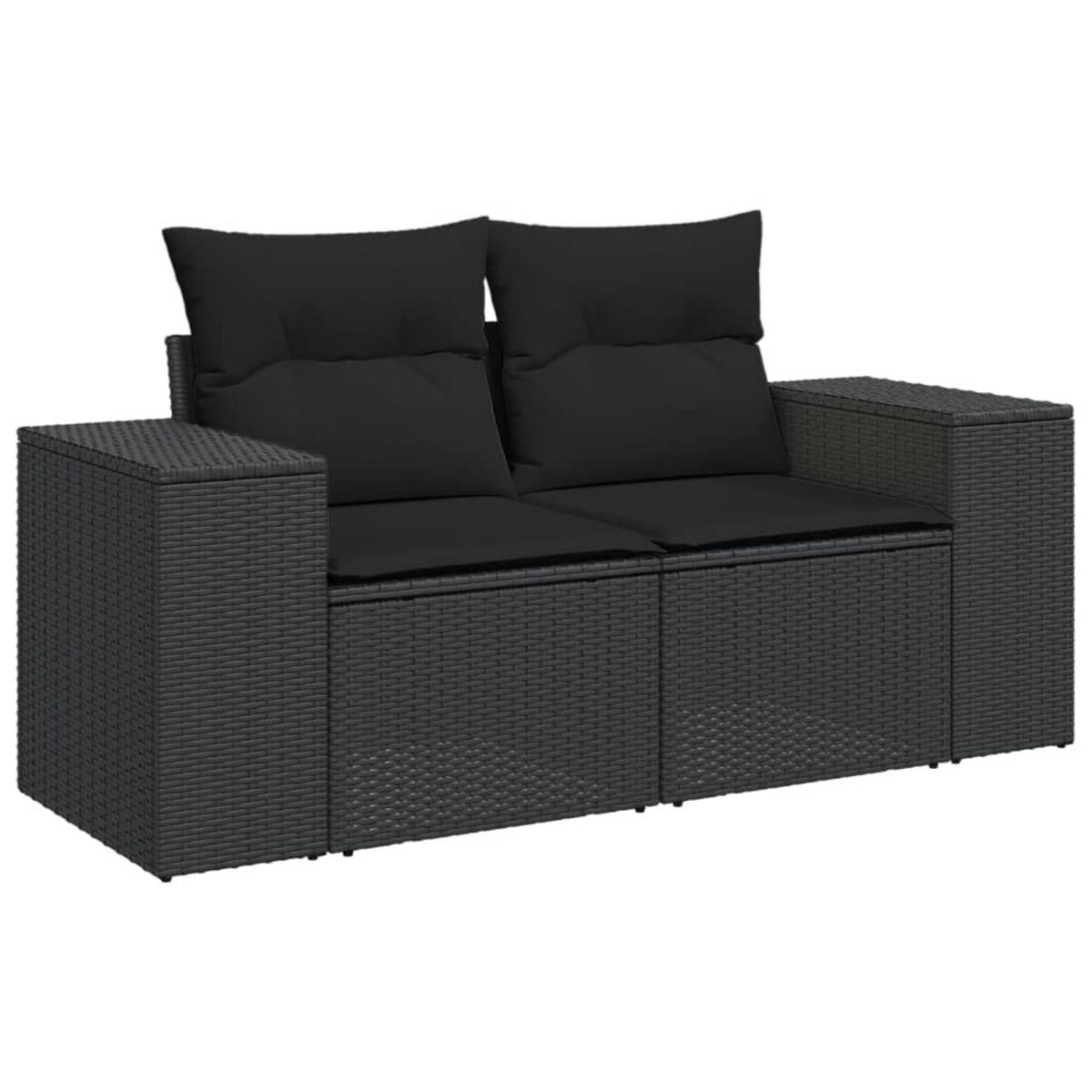 Zweisitzer-Sofa aus schwarzem Korbgeflecht mit zwei schwarzen Kissen. Beistelltische an den Armlehnen.