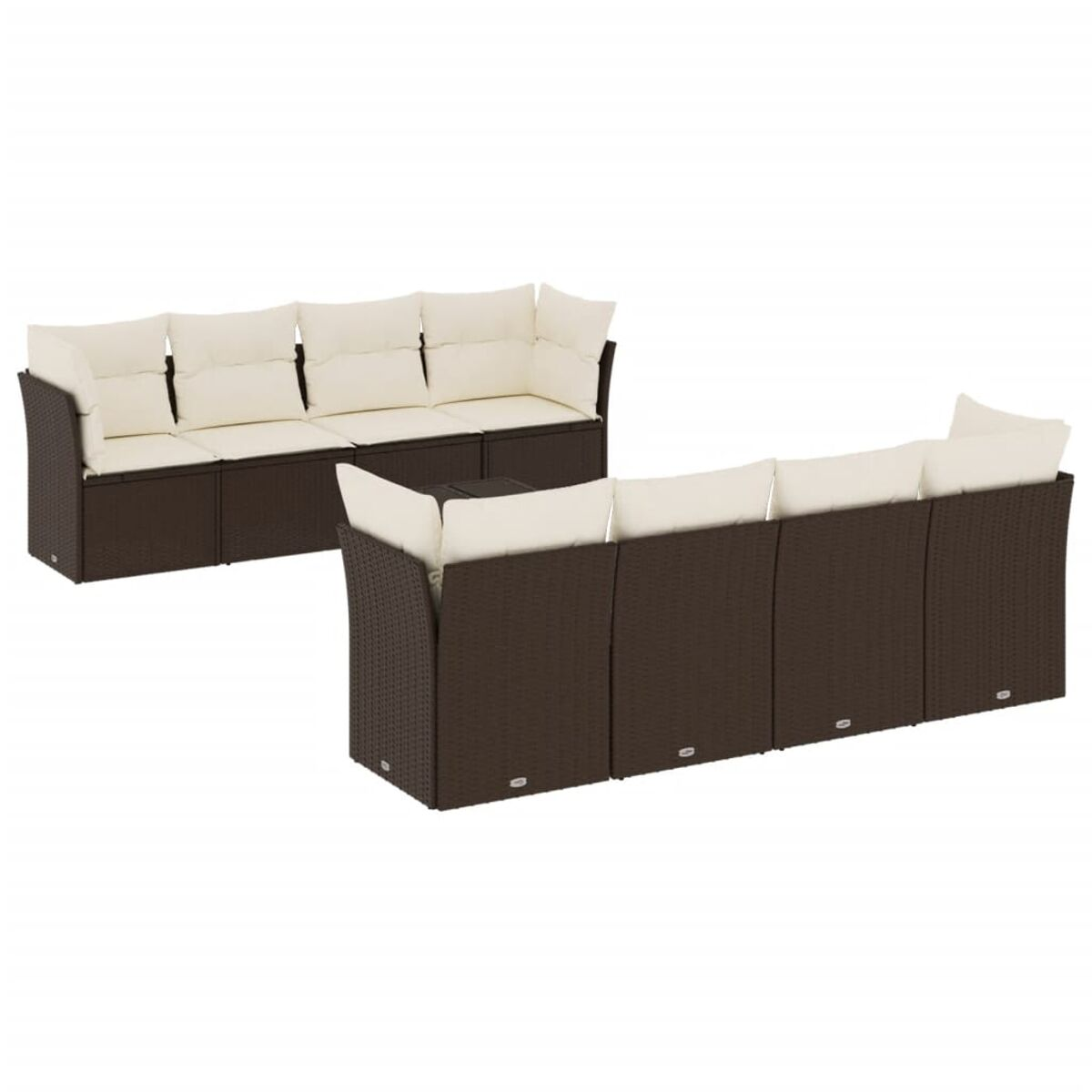 Divano angolare da esterno in vimini marrone con cuscini color crema. Due sezioni su bianco.