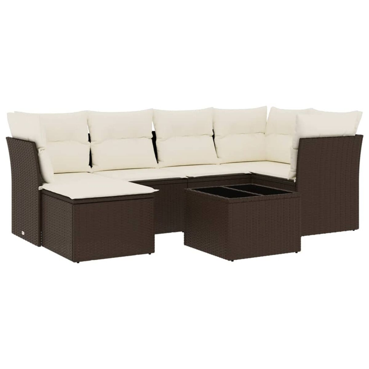 Divano in vimini marrone con cuscini beige e tavolo su sfondo bianco.